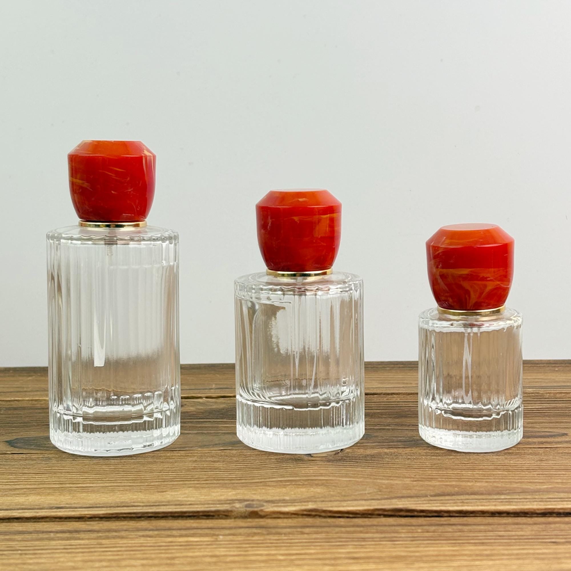 30ml 50ml 100ml Ribbed Clear Glass Spray Bottles with Color Resin Cap