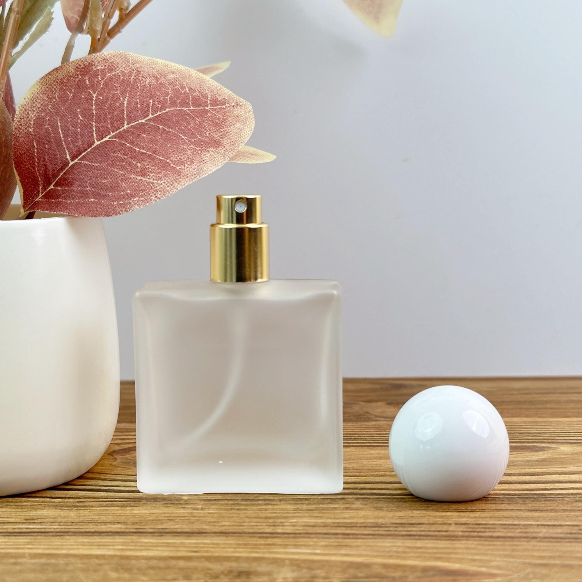 25ml 50ml Frosted Square Glass Spray Bottle