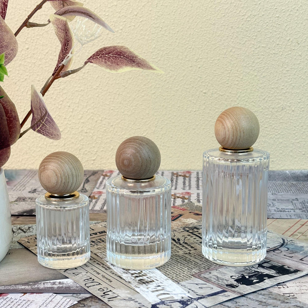 Minimalist Clear Striped Glass Spray Bottle with Wooden Ball Lid