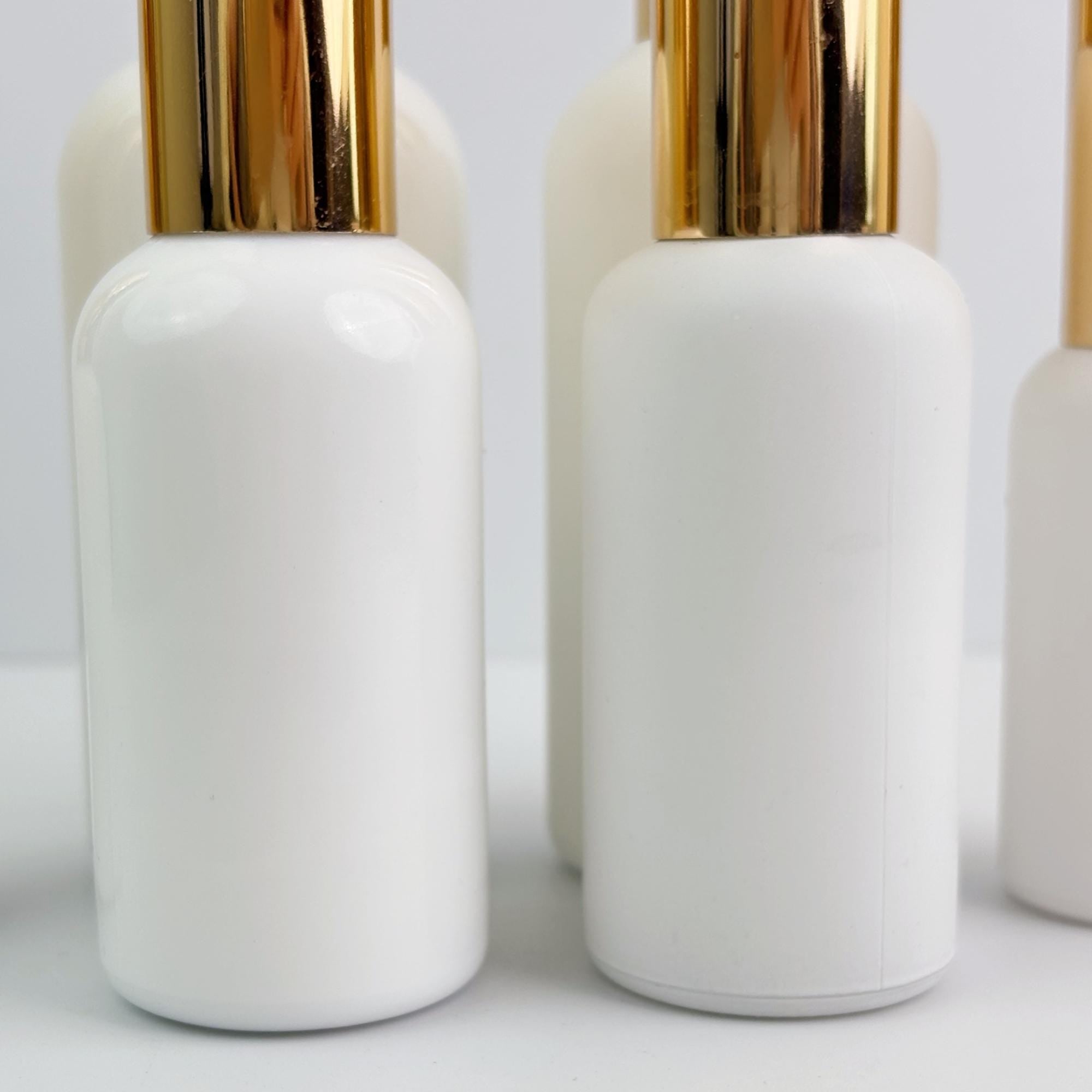 White Glass Spray Bottle, Glossy