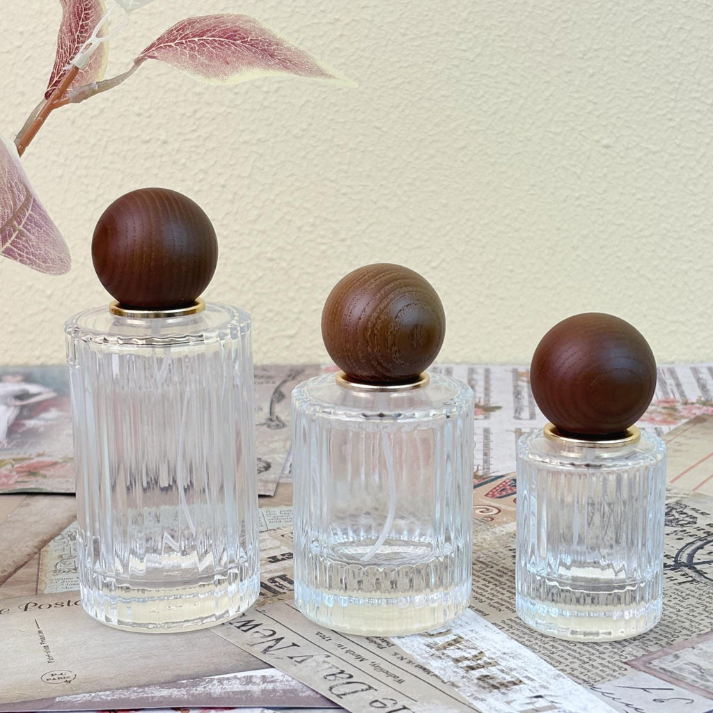 Minimalist Clear Striped Glass Spray Bottle with Wooden Ball Lid