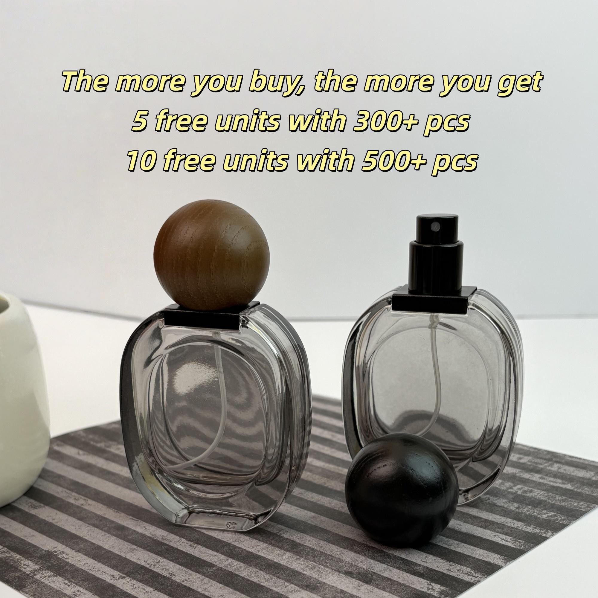 Empty Clear Black Glass Spray Bottles with Wooden Caps