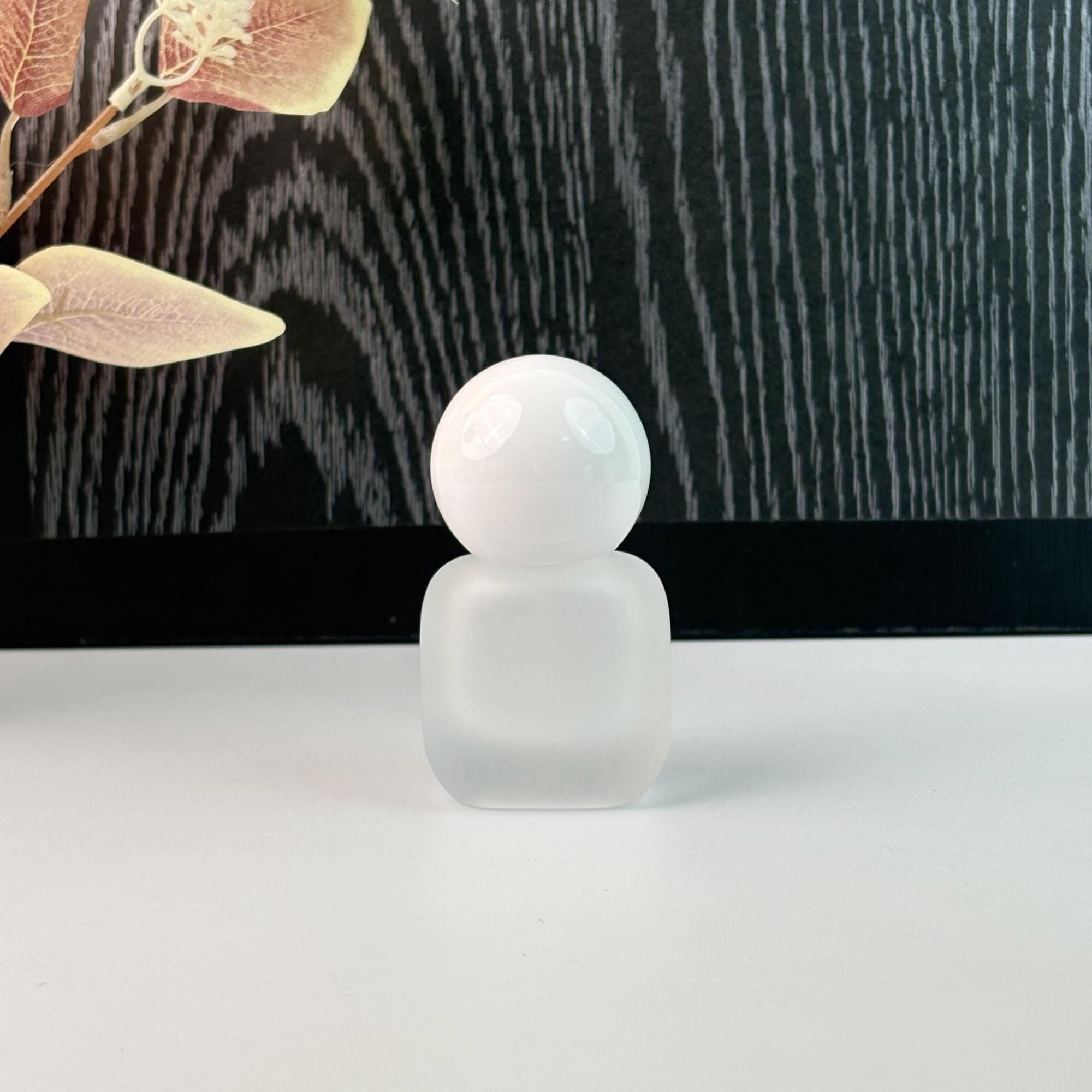 White Frosted Glass Dropper Bottle
