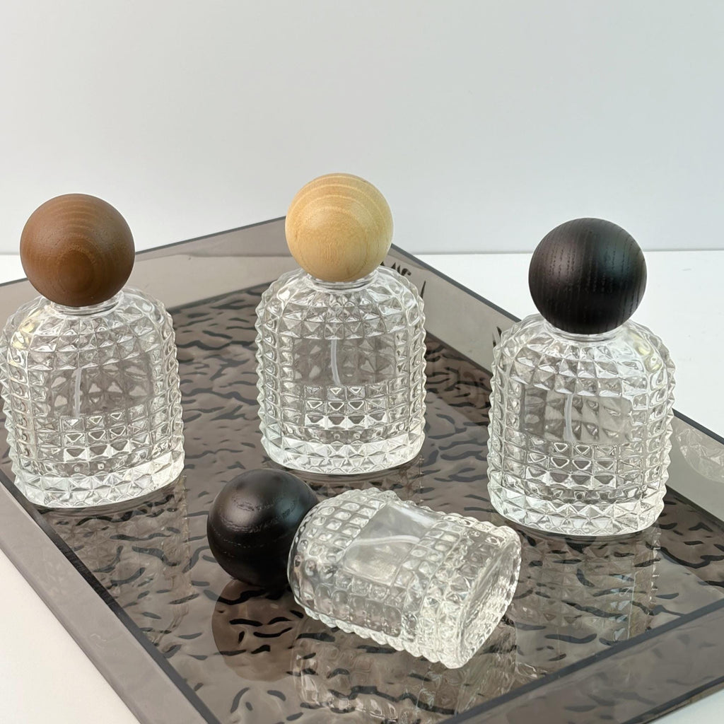 30ml 50ml 100ml Textured Glass Spray Bottle with Wooden Caps