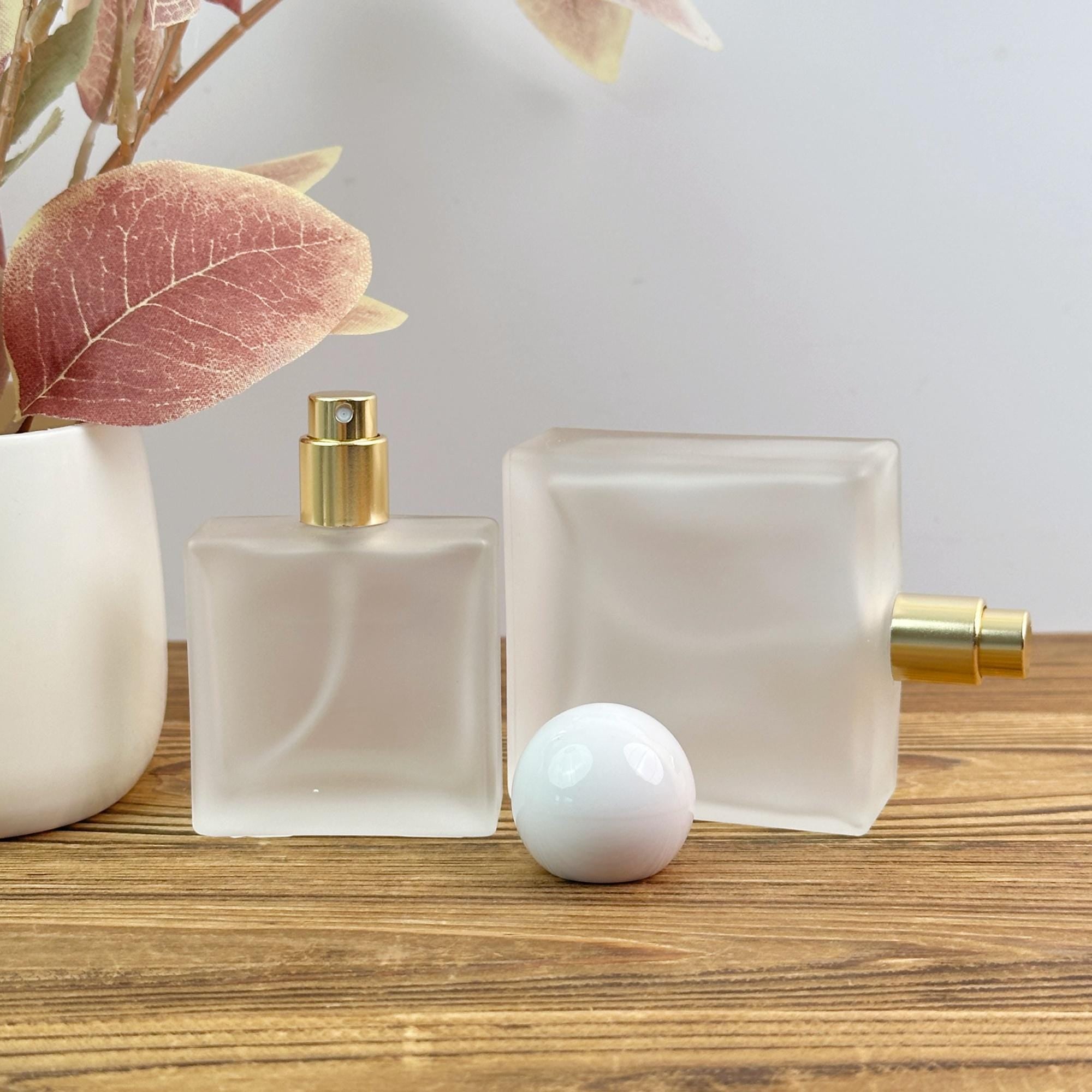 25ml 50ml Frosted Square Glass Spray Bottle