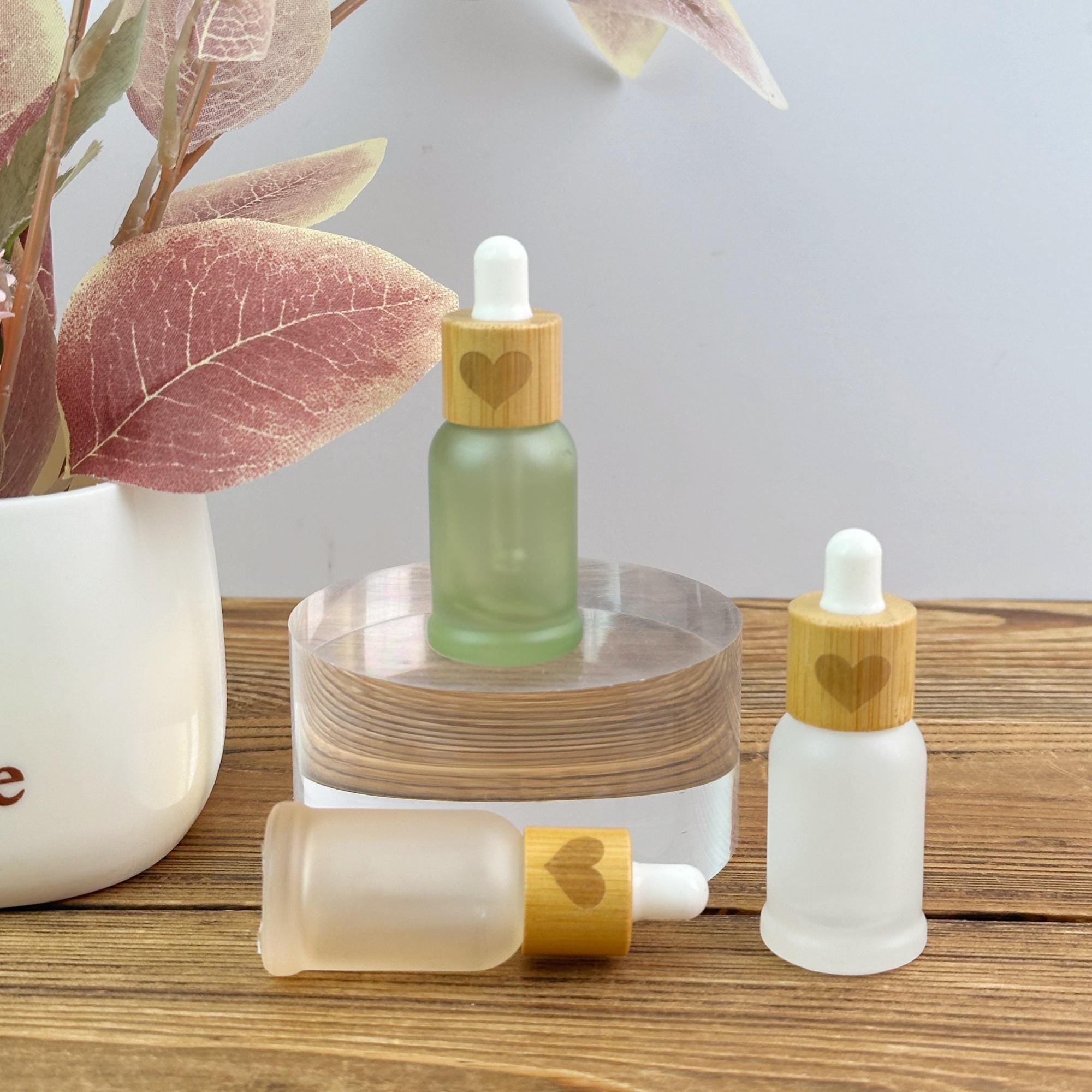 8ml Glass Dropper Bottles with Heart Bamboo Cap