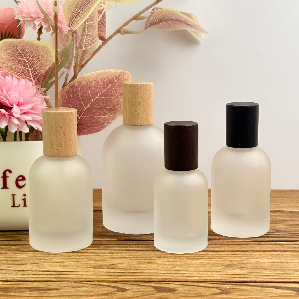 30ml 50ml 100ml Frosted Glass Perfume Spray Bottle with Wood Cap