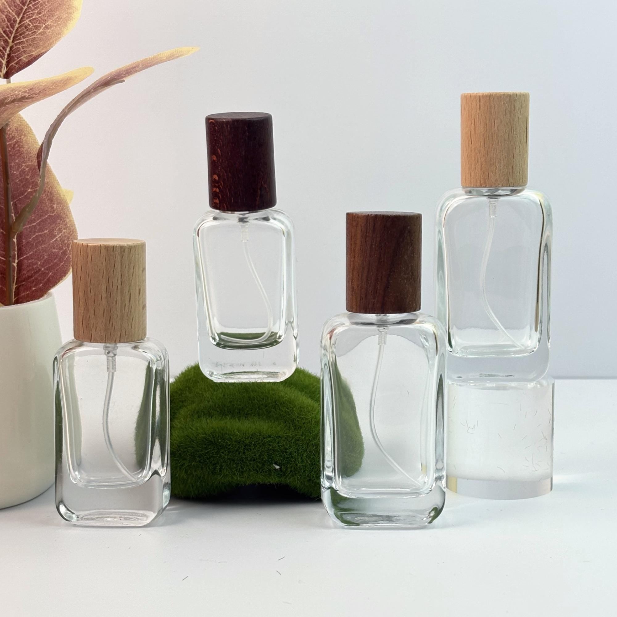 Perfume Glass Spray Bottles with Wood Cap