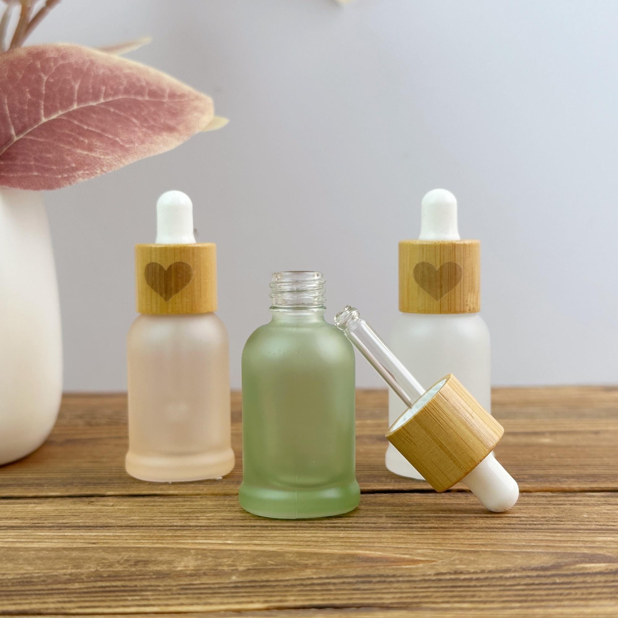 8ml Glass Dropper Bottles with Heart Bamboo Cap