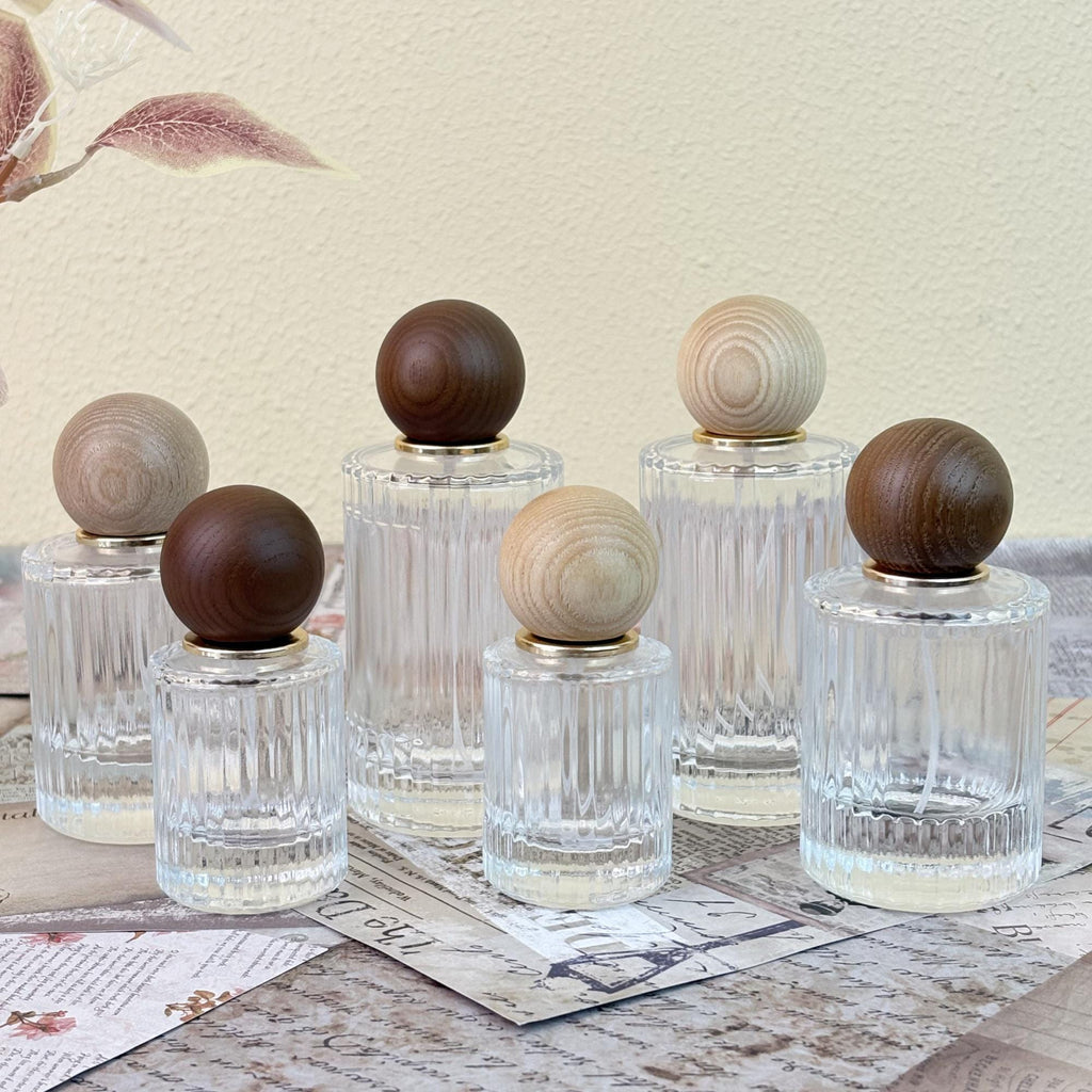 Minimalist Clear Striped Glass Spray Bottle with Wooden Ball Lid