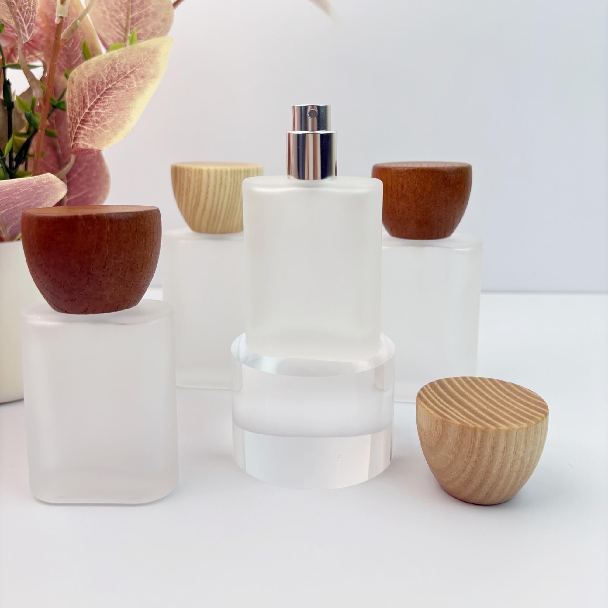 Frosted Glass Fragrance Spray Container with Wooden Cap