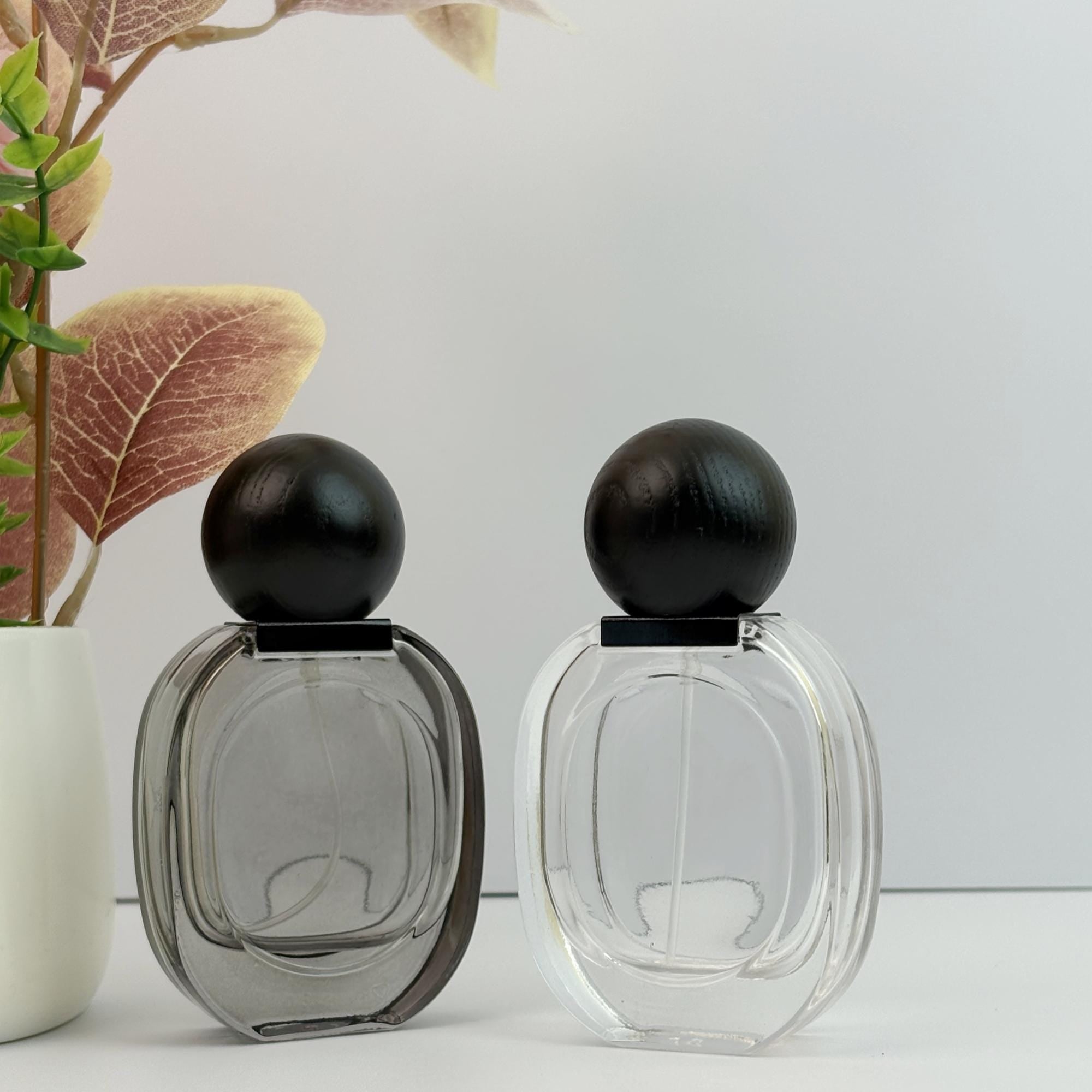 100pcs 30ml Frosted Glass Spray Bottles with Black Wood Lids