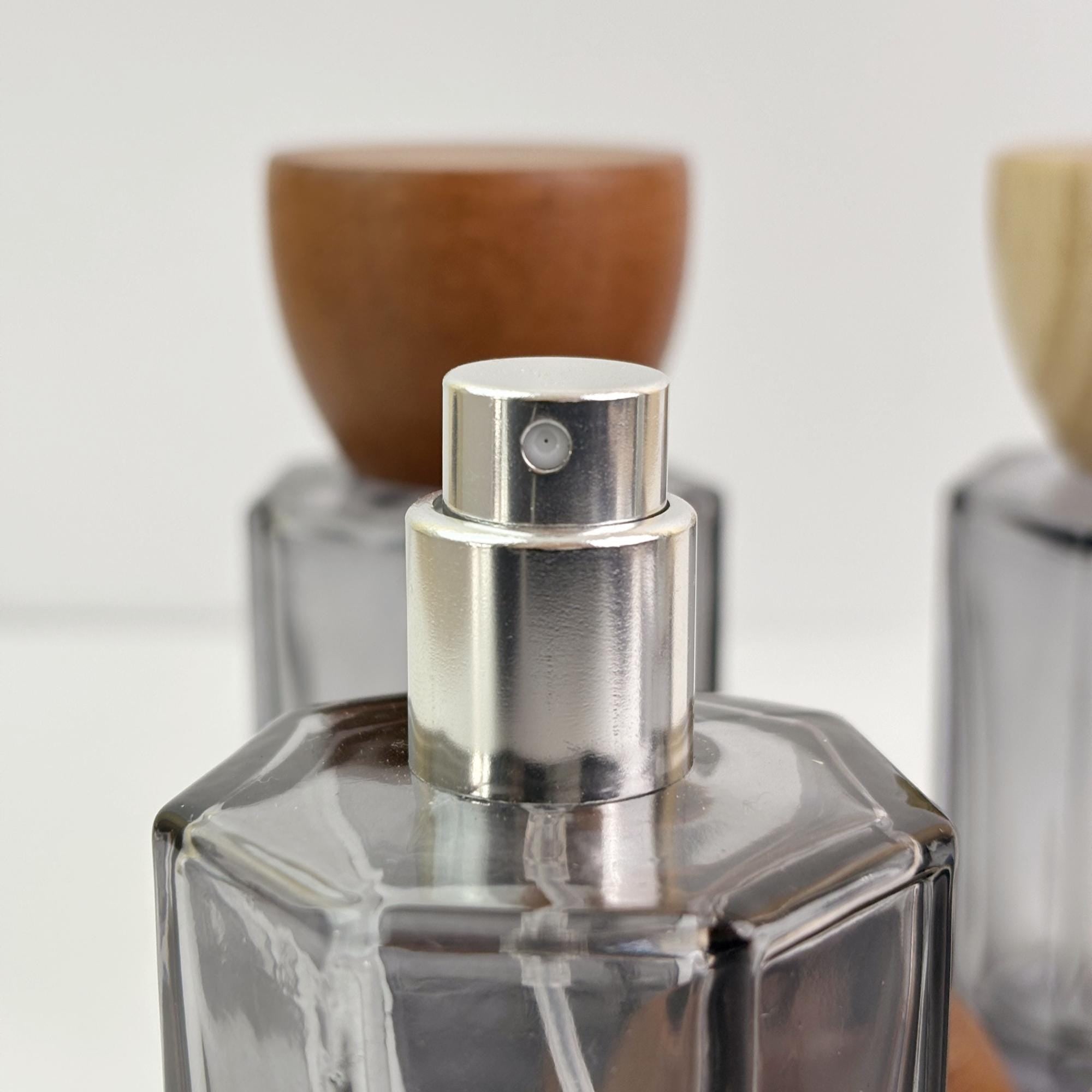30ml 50ml Glass Spray Bottle with Wooden Cap