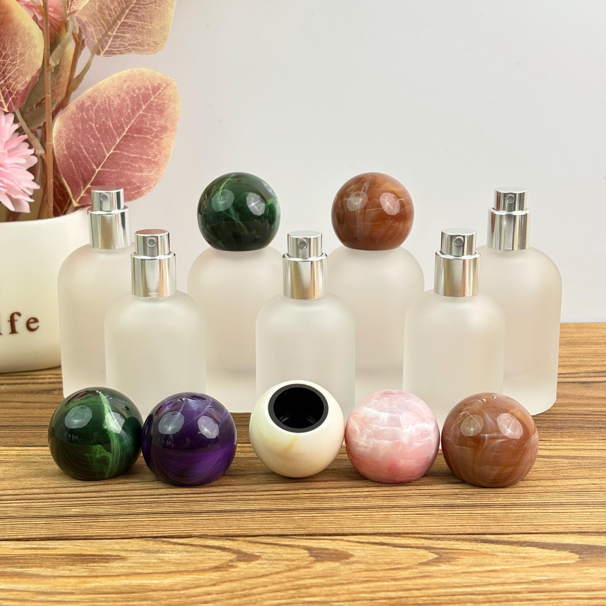 30ml 50ml 100ml Frosted Glass Spray Bottle with Marble-Look Ball Caps