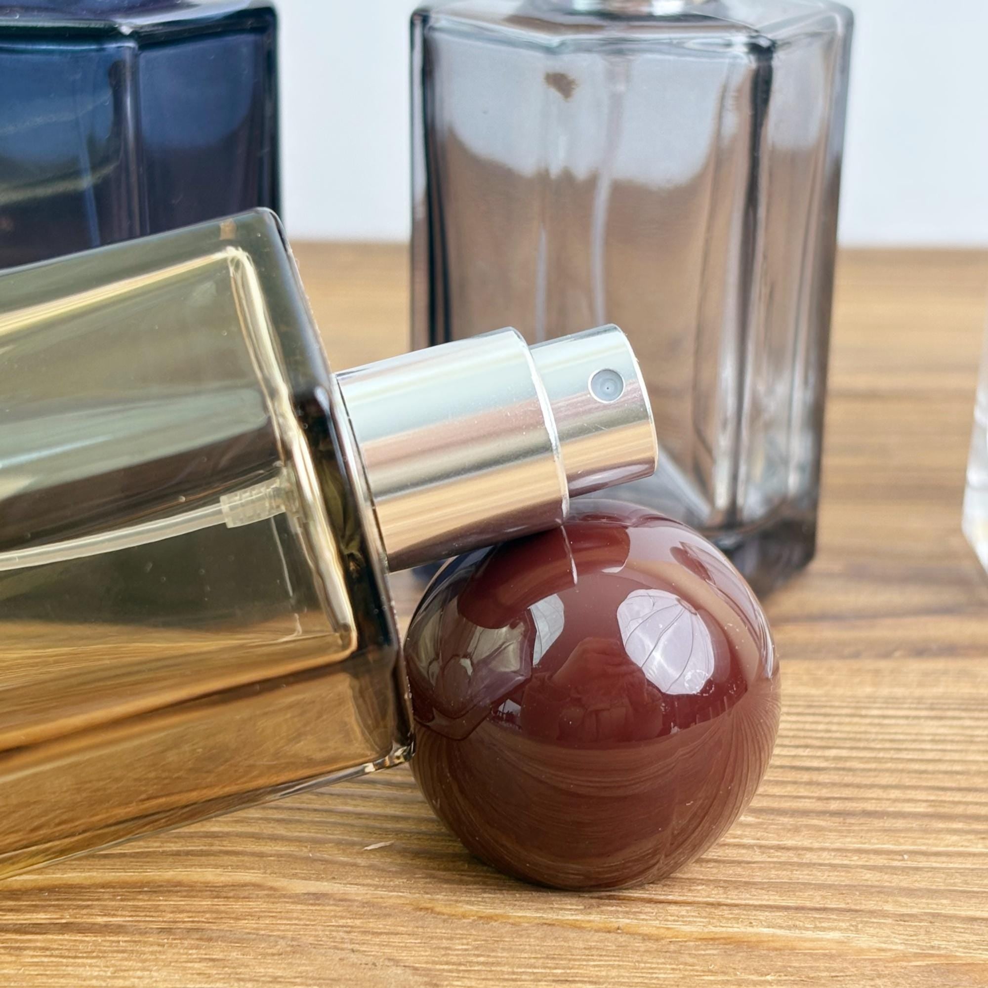 50ml Minimalist Glass Perfume Spray Bottle with Color Ball Cap