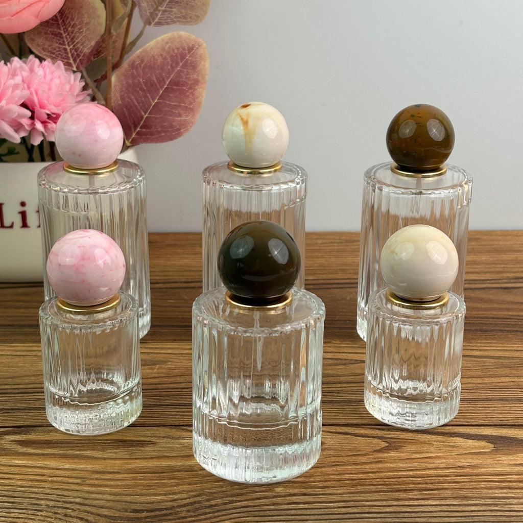 High-end Clear Ribbed Glass Spray Bottle with Marble Ball