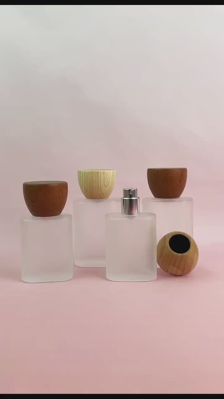 Frosted Glass Fragrance Spray Container with Wooden Cap
