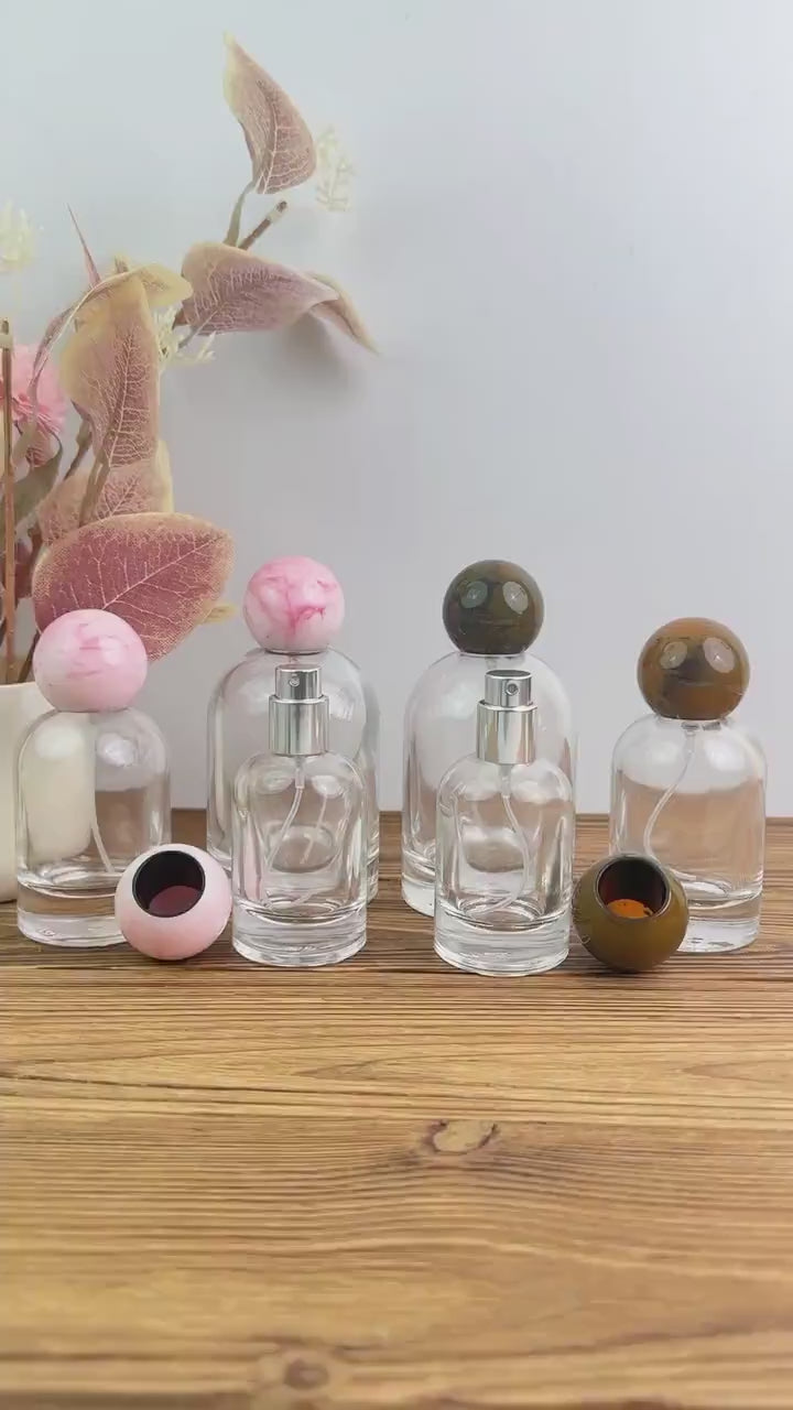 Clear Glass Spray Bottle with Ball Cap