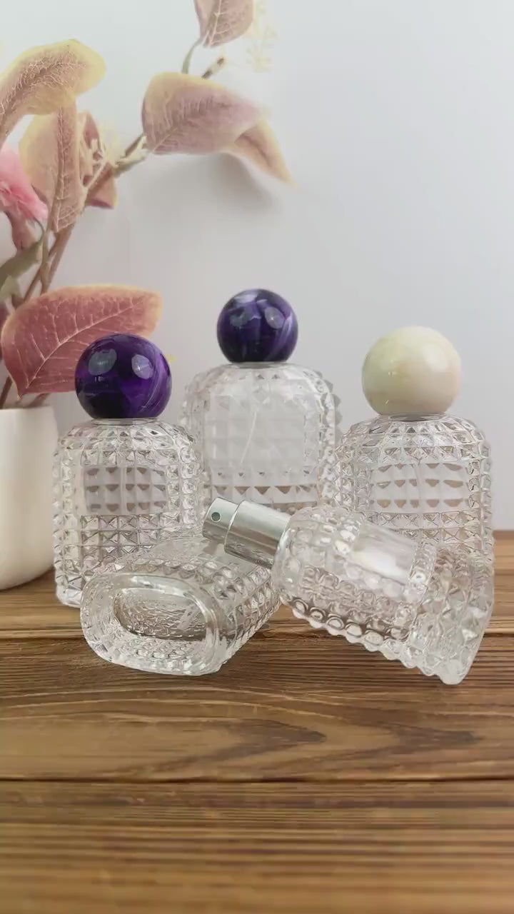 Minimalist Clear Diamond-Cut Glass Perfume Spray