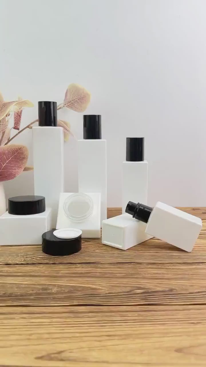 Luxury Pearl White Glass Cosmetic Packaging