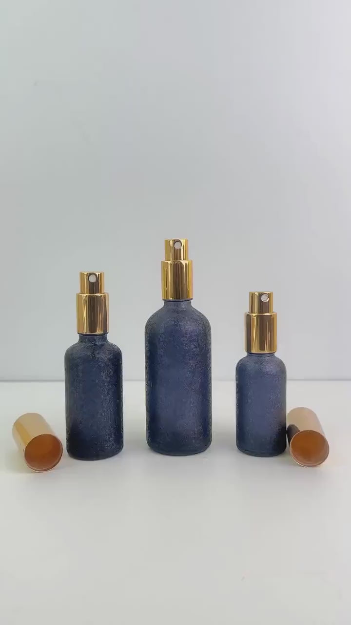 30ml 50ml 100ml Textured Deep Blue Glass Spray Bottle