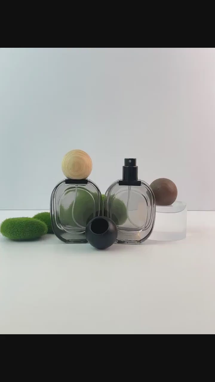 Empty Clear Black Glass Spray Bottles with Wooden Caps